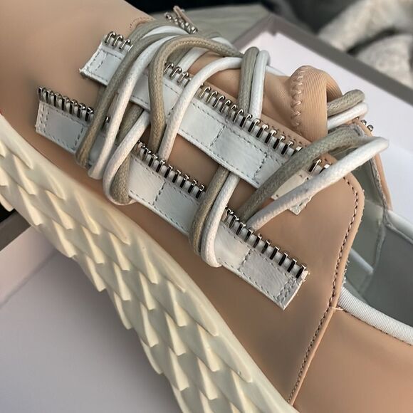 -14 NWT 850.00 Giuseppe Zanotti
Urchin sneakers  New in Box Size 38 - Picture 10 of 16